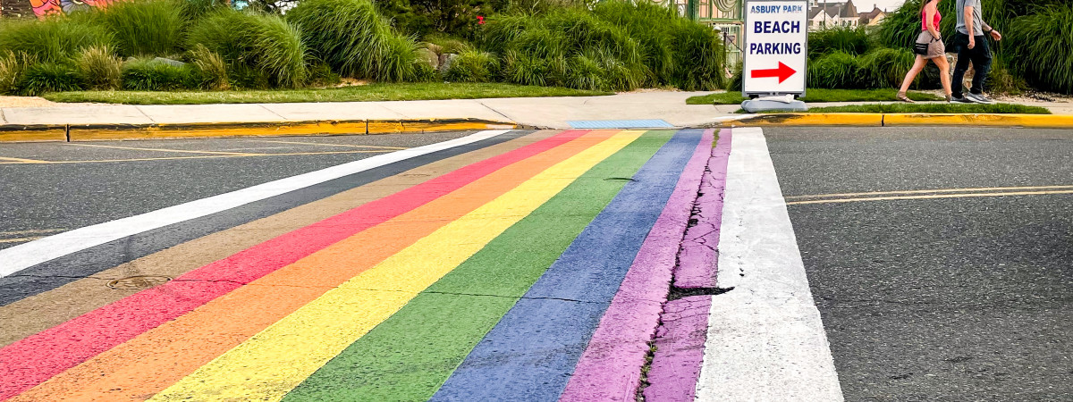 Rainbow Zebrastreifen in Asbury Park