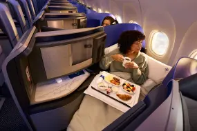 Hero Display Image   – provided by United Airlines