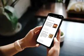 Hero Display Image   – provided by United Airlines