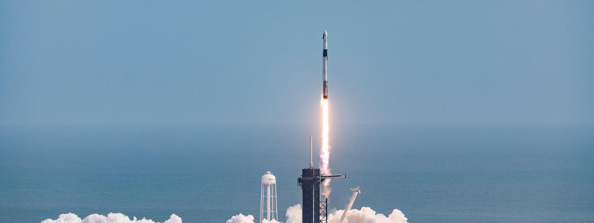 ROCKET LAUNCH
Come face-to-face with space during special events at Kennedy Space Center. Visitors can watch rockets blast off,  Make space in your travels for unique and inspiring experiences during your Florida vacation.