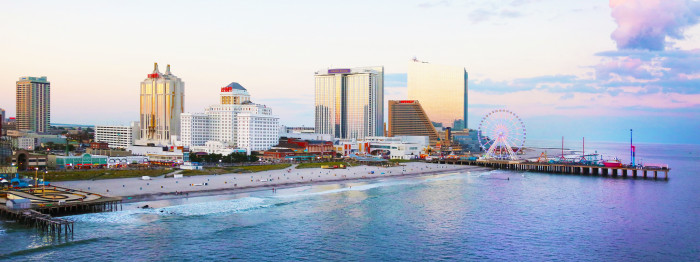 Atlantic City Skyline und Steel Pier  – provided by Tour Atlantic City