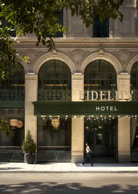 Das Fidelity Hotel verbindet die historische Architektur des Gwynne Building mit einem modernen Hotelkonzept im Herzen von Cincinnati.  | Das Fidelity Hotel verbindet die historische Architektur des Gwynne Building mit einem modernen Hotelkonzept im Herzen von Cincinnati. |   – provided by Cincy Region/Ali Harper