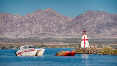 Nachbildung des East Quoddy Leuchtturms. Standort des Originals: New Brunswick, Canada  – Go Lake Havasu