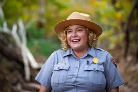 Ranger des Tonto National Monument  | Ranger des Tonto National Monument |   – An Pham