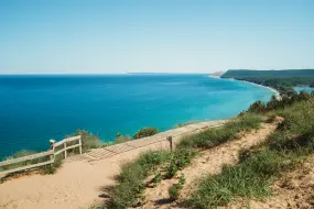 Hero Display Image   – provided by Travel Michigan