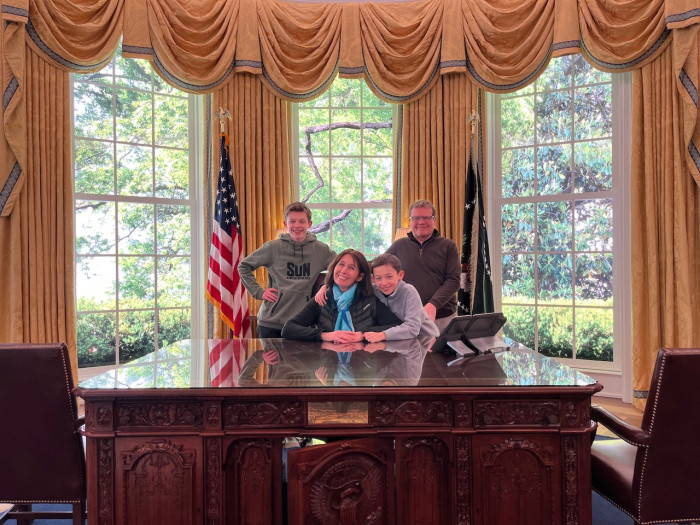 Familie im People's House  | Familie im People's House |   – provided by Washington City Tours LLC