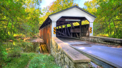 Covered Bridge in der Countryside of Philadelphia  – D. Maxfield for The Countryside of Philadelphia