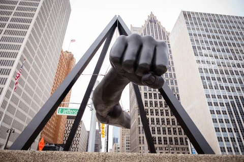 Monument to Joe Louis oder auch "The Fist".  | Monument to Joe Louis oder auch "The Fist". |   – provided by Sara Srinivasan