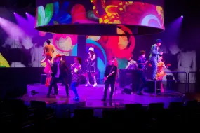 Hero Display Image   – provided by Holland America Line