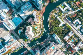 Hero Display Image   – provided by Visit Lauderdale