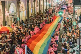 Pride Fahne während der Pride-Parade in New Orleans  | Pride Fahne während der Pride-Parade in New Orleans |   – provided by Paul Broussard