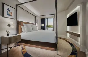 Hero Display Image   – provided by Christian Horan Photography