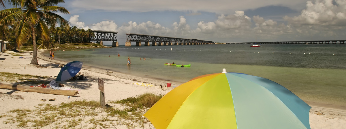 Bahia Honda Beach mit Überresten der Oversea Railway