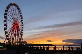 Die Waterfront von Seattle ist mitunter das Highlight der Besucher, die ihren Urlaub in der Smaragdstadt verbringen.  | Die Waterfront von Seattle ist mitunter das Highlight der Besucher, die ihren Urlaub in der Smaragdstadt verbringen. |   – (c) Visit Seattle