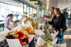 Am Pike Place Market in Seattle  | Am Pike Place Market in Seattle |   – (c) Visit Seattle/Rachael Jones