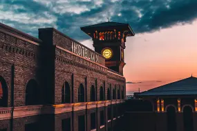 Hero Display Image   – provided by Grapevine CVB