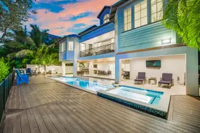 Hero Display Image   – provided by Bradenton Gulf Islands