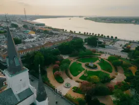 Hero Display Image   – provided by New Orleans & Company