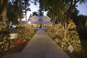 Hero Display Image   – provided by Fort Myers – Islands, Beaches and Neighborhoods