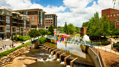 Greenville, Artisphere bridge  – provided by South Carolina Tourism