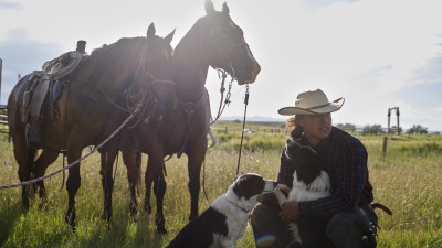 Jess Oldham Wind River Wild Horse Sanctuary  – provided by Wyoming Office of Tourism