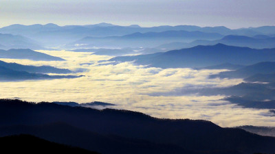 Die Smoky Mountains bei Sonnenaufgang, gesehen von der Newfound Gap.  – provided by Tennessee Tourism
